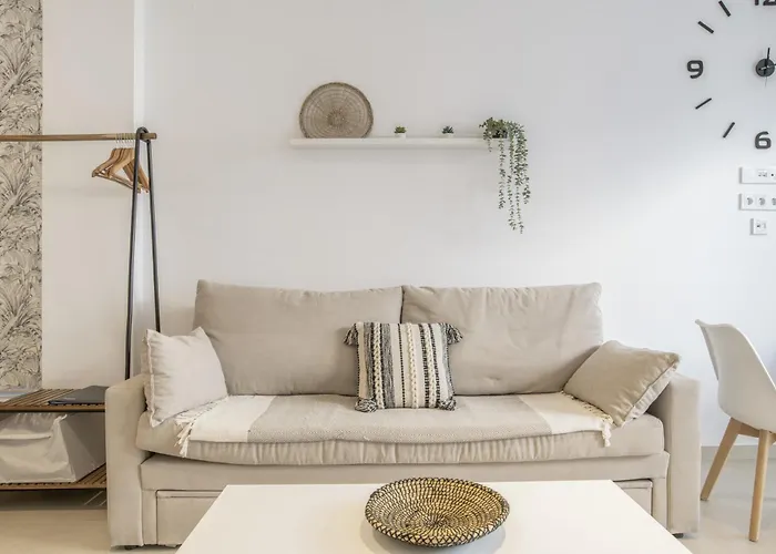 Aparthotel Black And White 1 11 4*