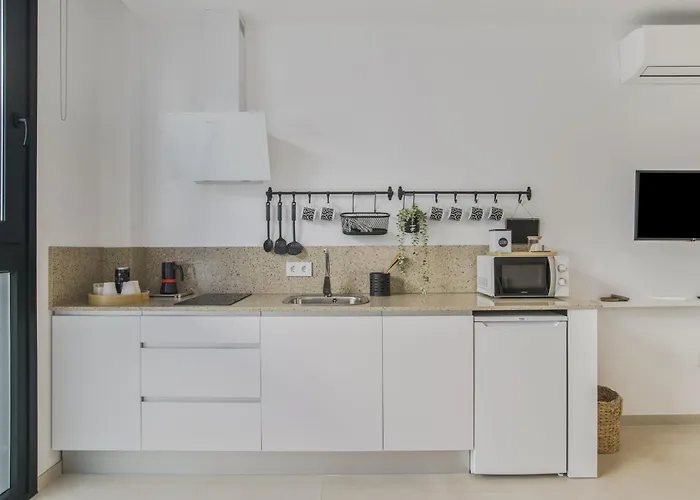 Black And White 1 11